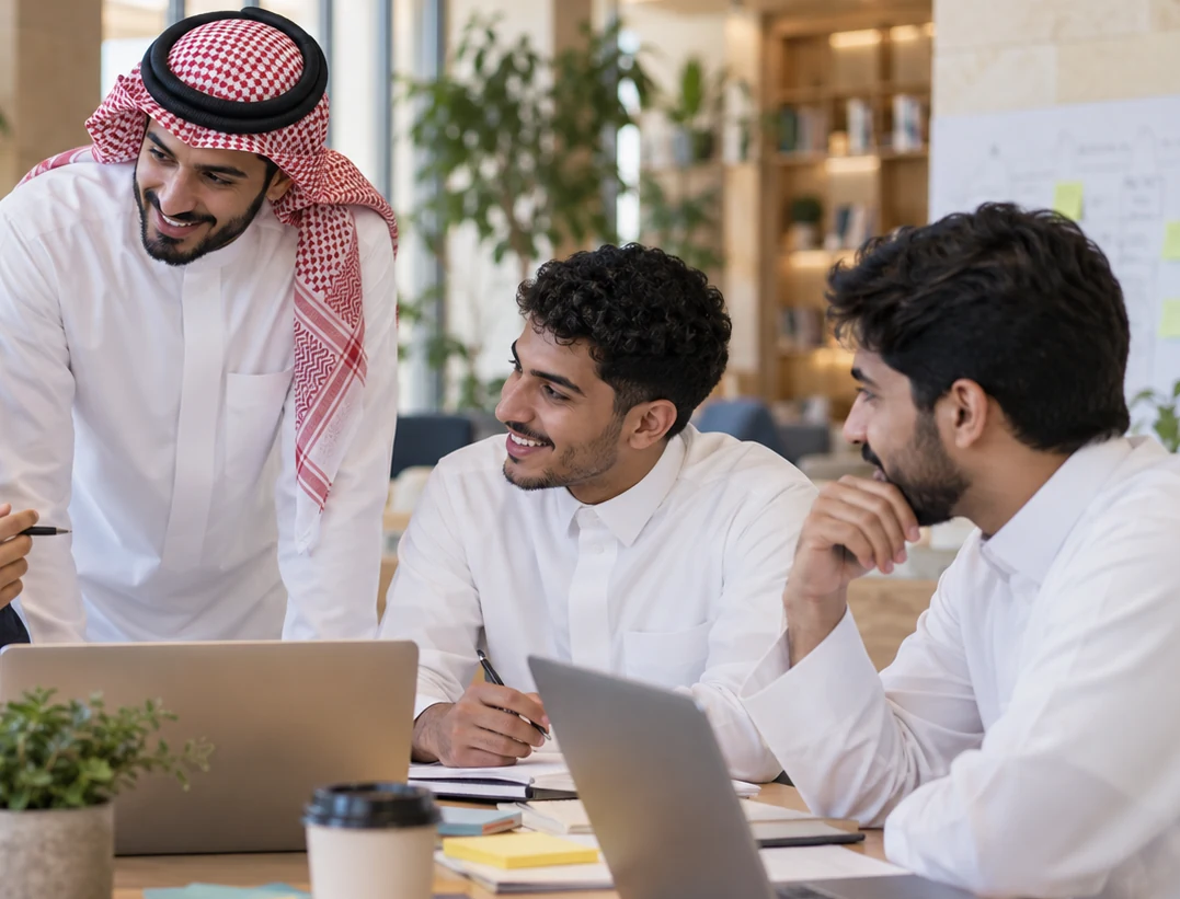 نقاش وتوجيه — قص مختلف من صورة التعاون المولدة